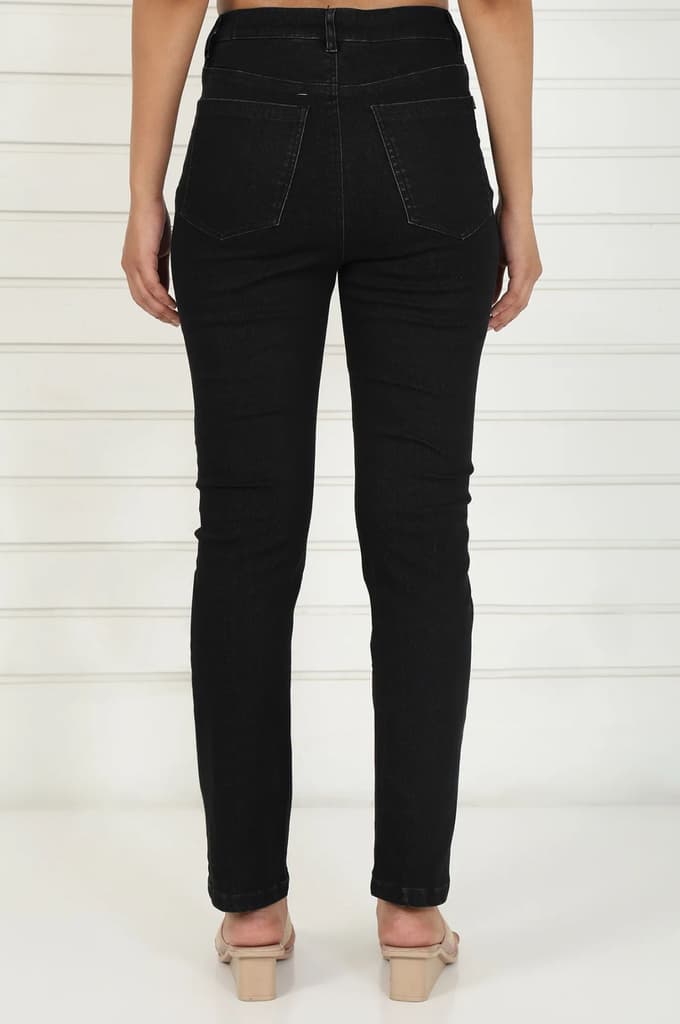 Black Denim Lycra Mid Rise Ankle Length Straight Pant with YKK Zipper — photo 4