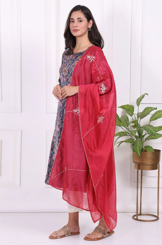 Pink Floral Printed Embroidered Silk Blend Dupatta — photo 2