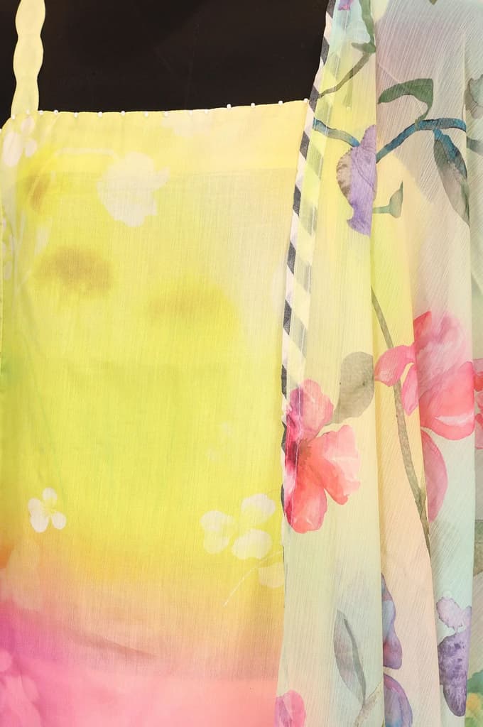 Multicolor Floral Printed Straight Kurta with Flared Pants and Dupatta Set — photo 2