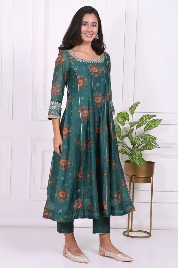 Green Floral Printed Sequined Flared Kurta, Straight Pants and Dupatta Set — photo 6