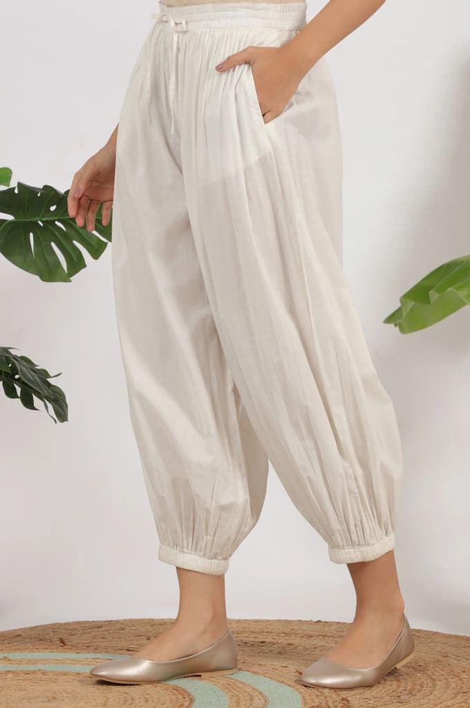 White Ankle Length Pure Cotton Gathered Pants — photo 3