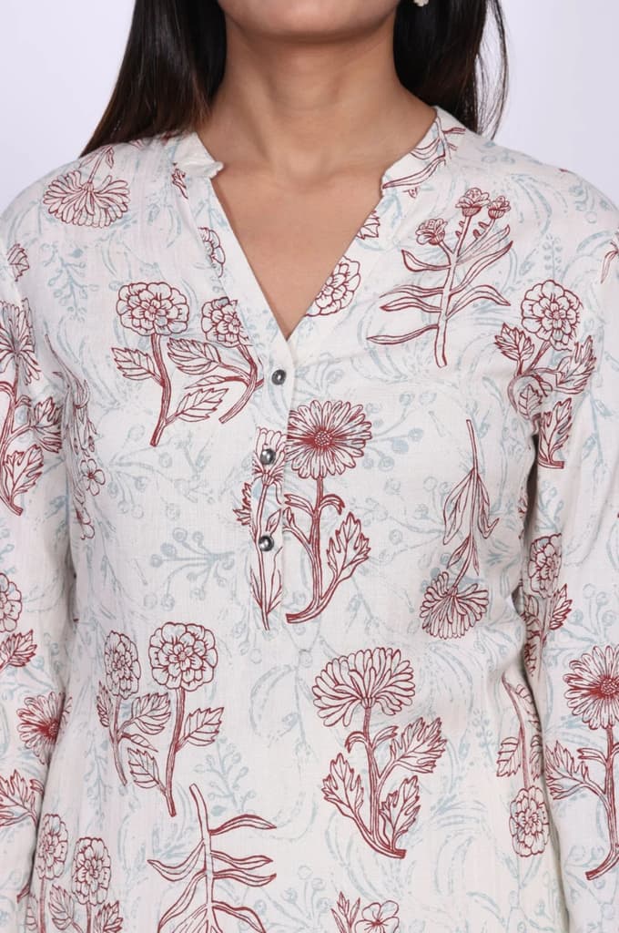Off White Floral Printed Rayon Straight Kurta — photo 2