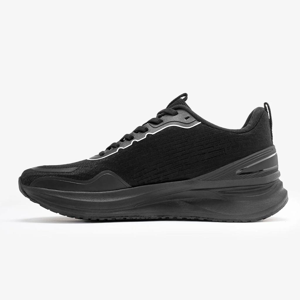 Athleisure Sports Shoes for Men in Black | Low-Cut Shoes. — photo 3