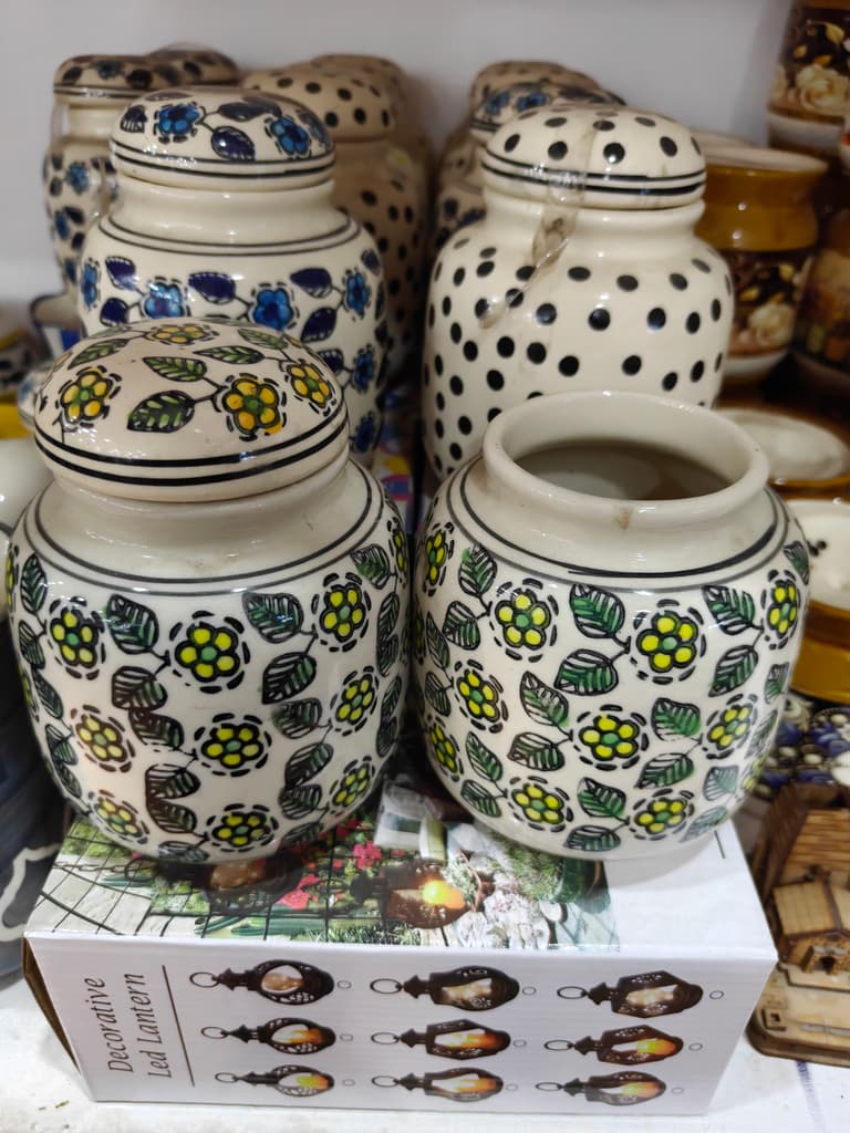 Vase with Flowers | Ceramic | White | Green