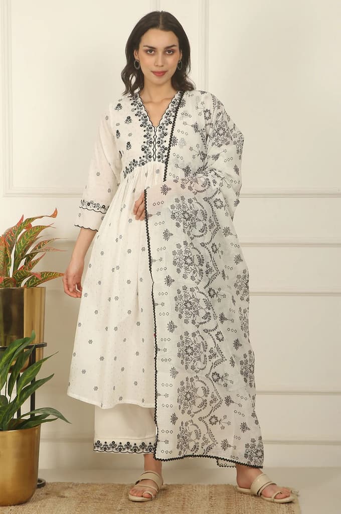 White Printed Thread Embroidered Chanderi Kurta, Pants and Kota Dupatta — photo 2
