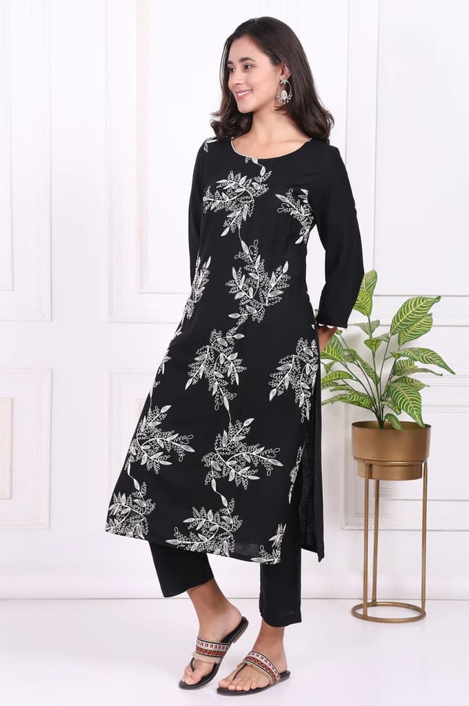 Black Floral Printed Embroidered Rayon Straight Kurta and Pants Set — photo 4