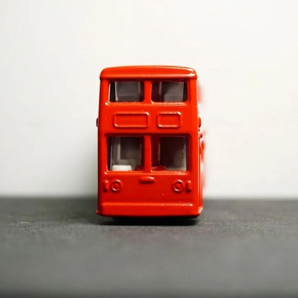 Tomica No. 95 London Bus Diecast Scale Model Collectible Car - Official Tomica — photo 3