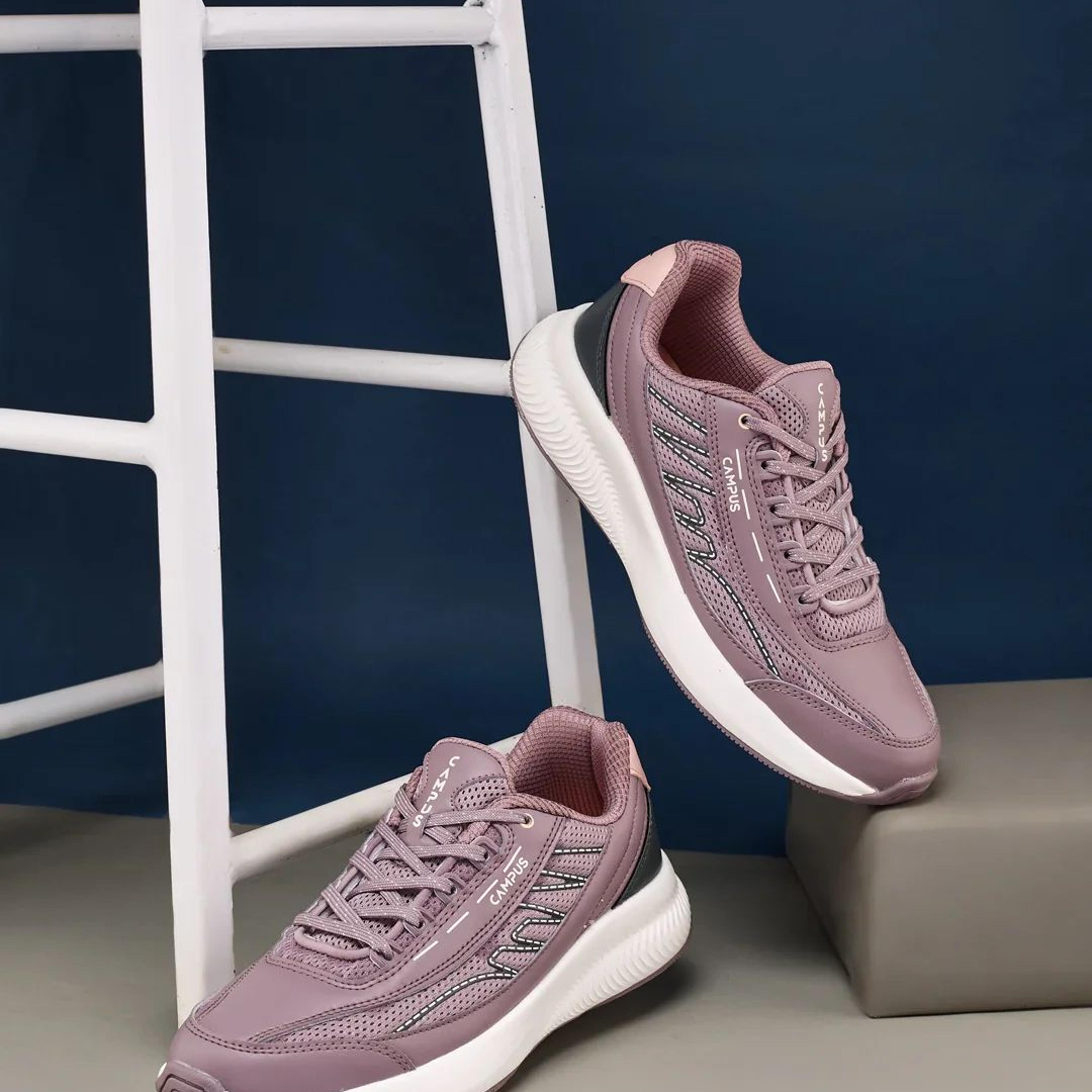 FLAIR Peach Women's Running Shoes