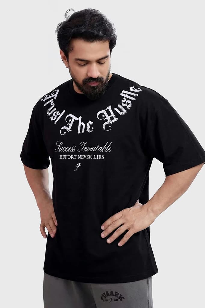 Trust The Hustle Oversized T-shirt Black — photo 4