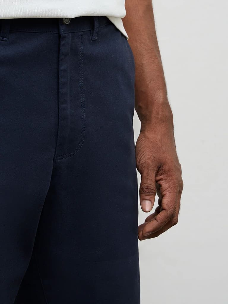 WES Casuals Navy Relaxed-Fit Mid-Rise Cotton-Blend Shorts — photo 3
