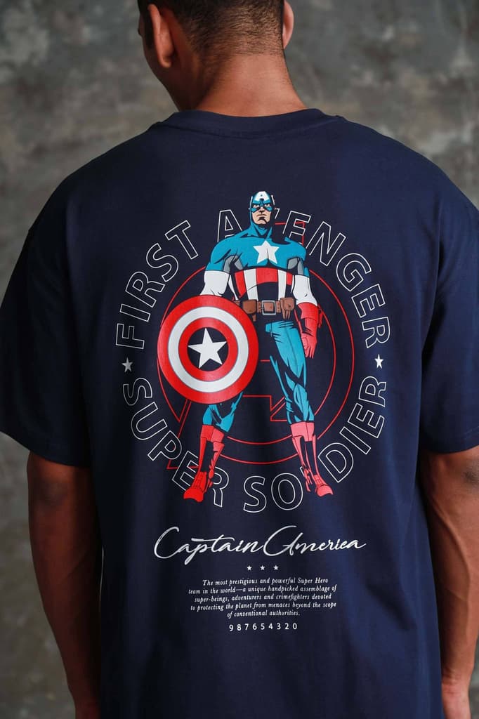 First Avenger Oversized T-shirt — photo 6