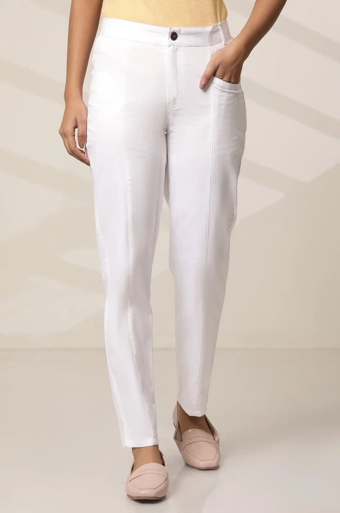 White Solid Straight Fit Cotton Pants With Front Pockets — photo 2