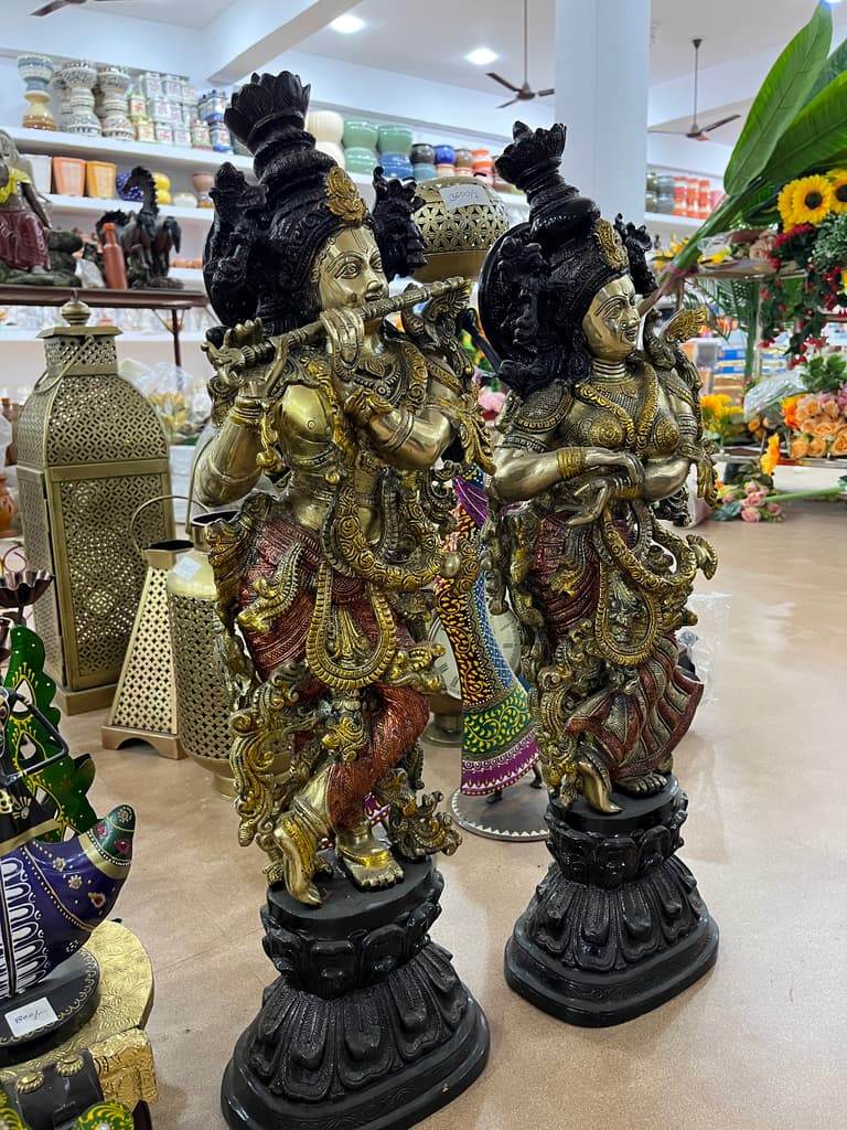 Gold Statue of a Man | Sculpture | Gold | Gold