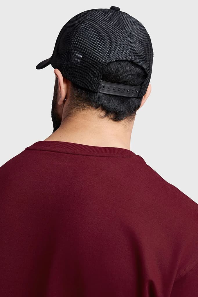 Unbeatable Trucker Cap Black/Black — photo 8