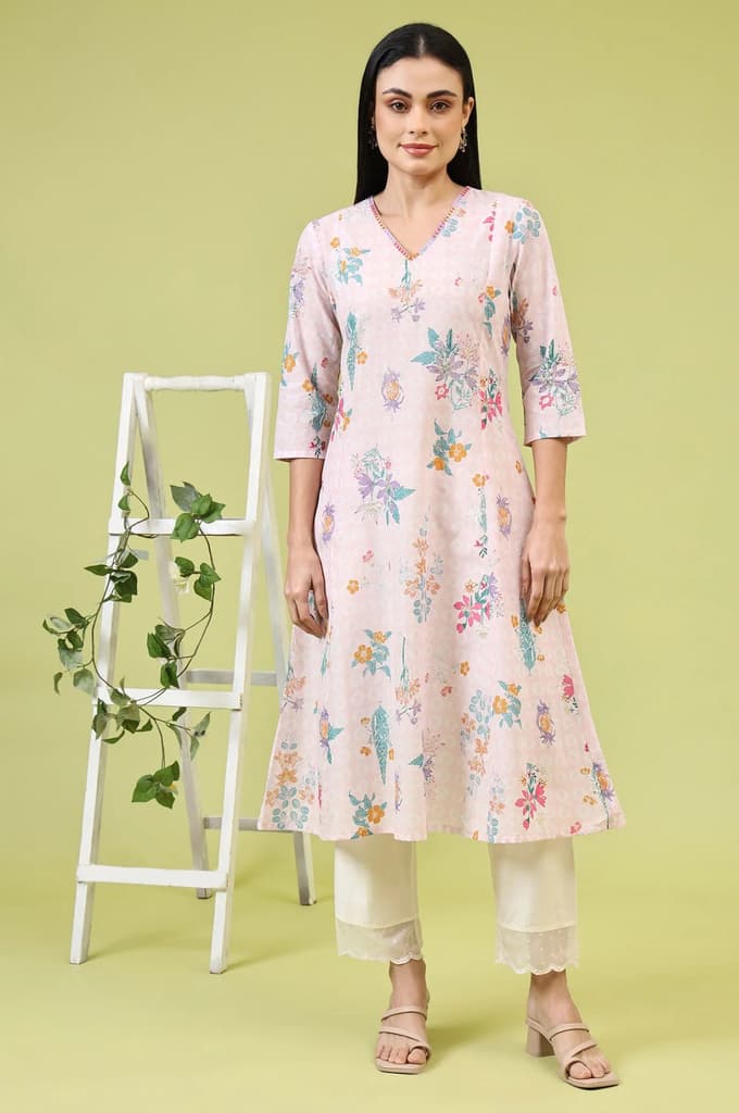 White Solid Mid-Rise Straight Pants with Embroidered Organza Scallop Hemline — photo 7