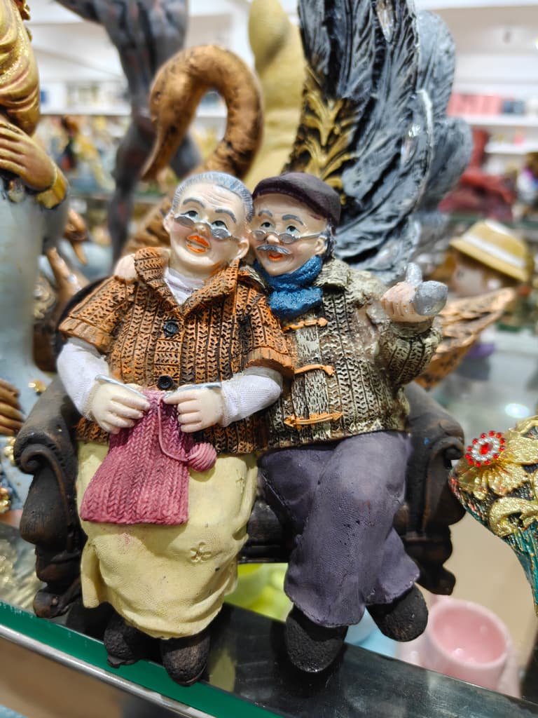 Vintage Dolls | Porcelain | White | Pair