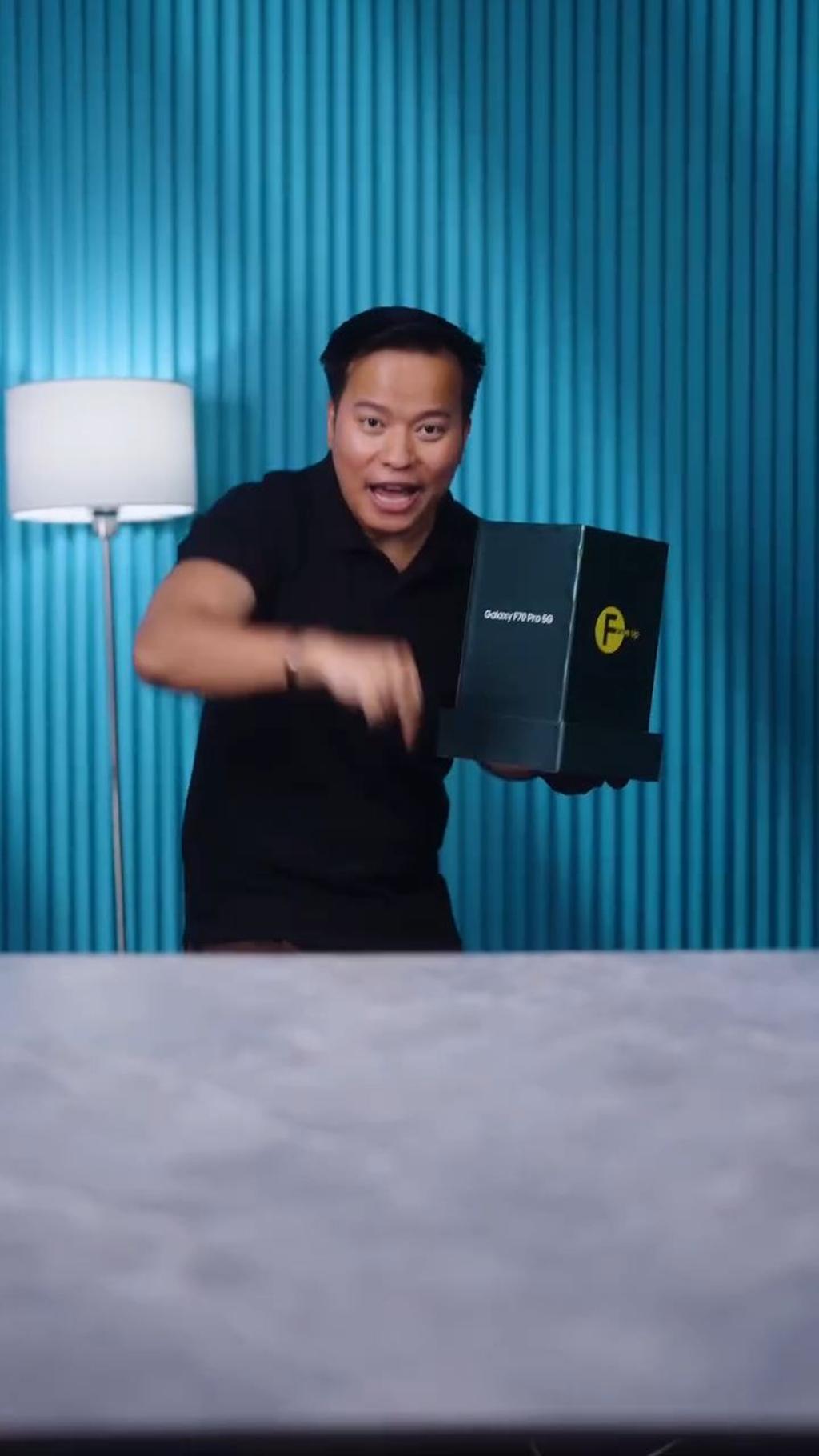 Unboxing The Coolest Mystery Tech! 📦🔥