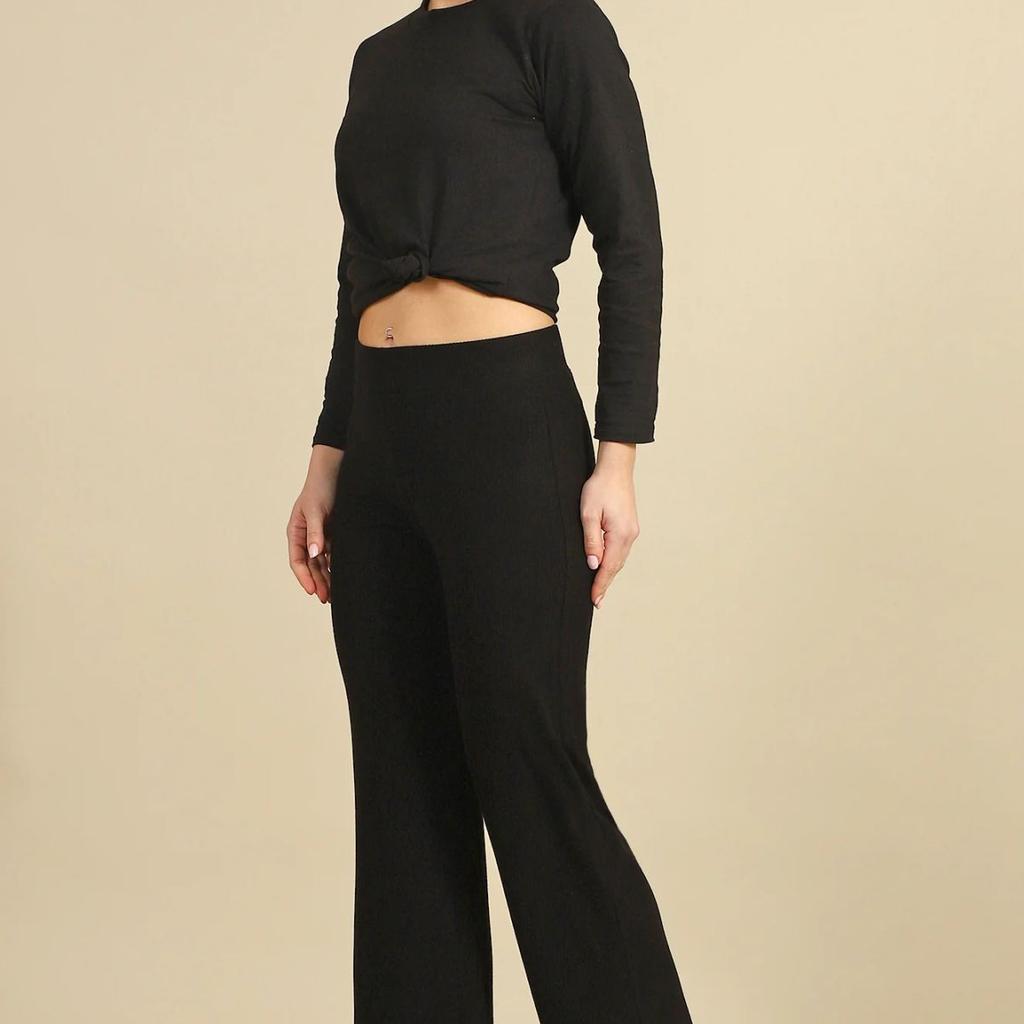 Black Solid Straight Fit Pants With Slip On Closure