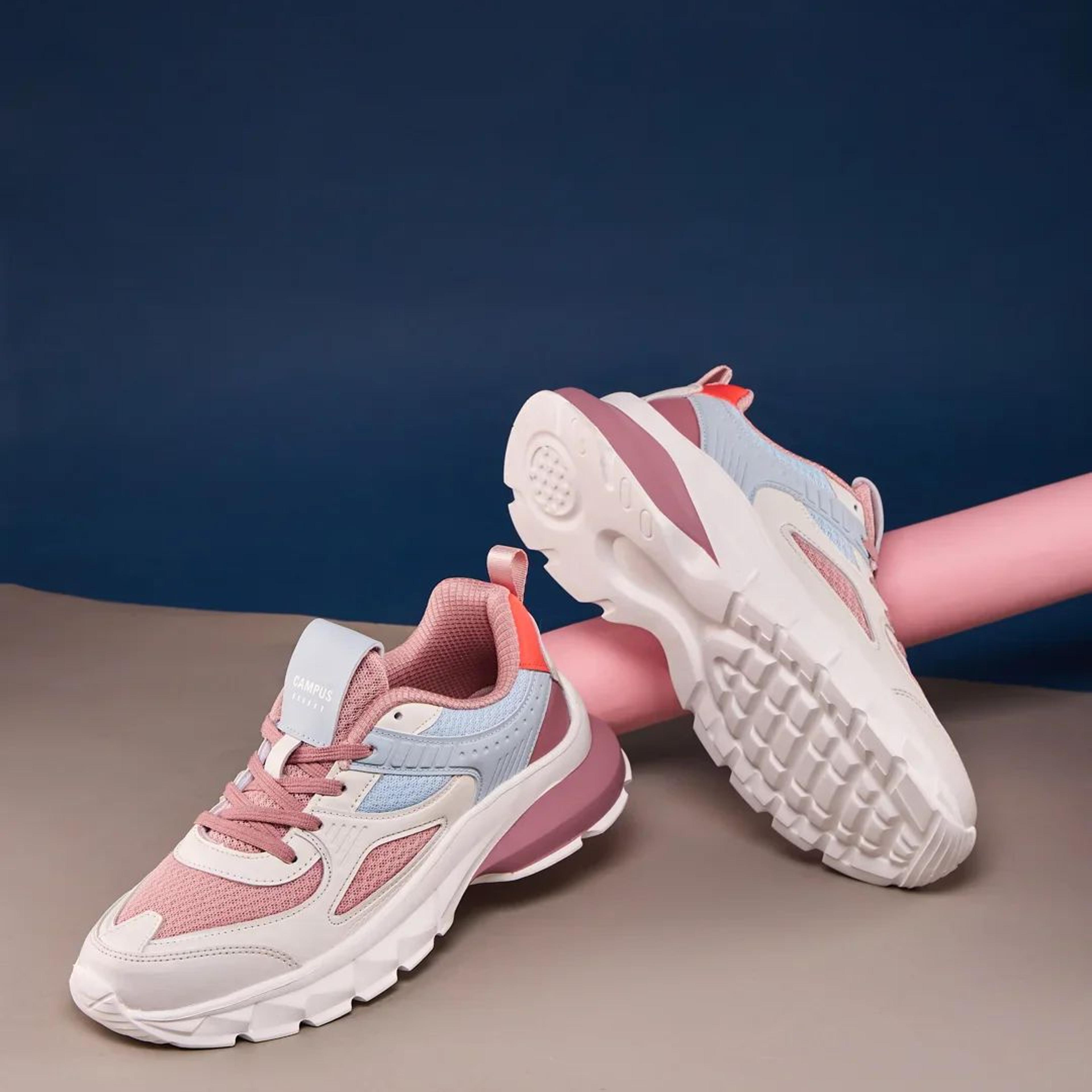 TRINO Off White Women's Sneakers