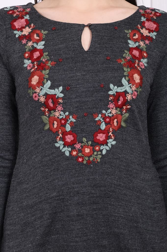 Grey Embroidered A-Line Acrylic Winter Kurta — photo 3