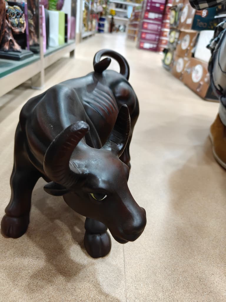 Bronze Bull Statue | Decorative | Metal | Brown