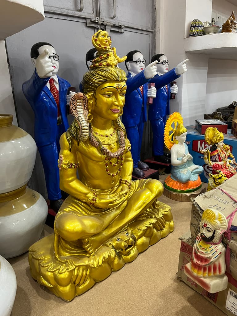 Golden Buddha Statue | Sculpture | Gold | Yellow