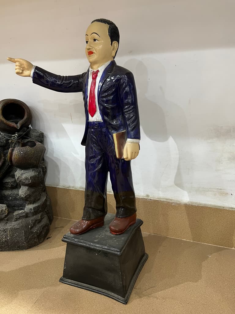 Mannequin in Suit | Statue | Plastic | Blue