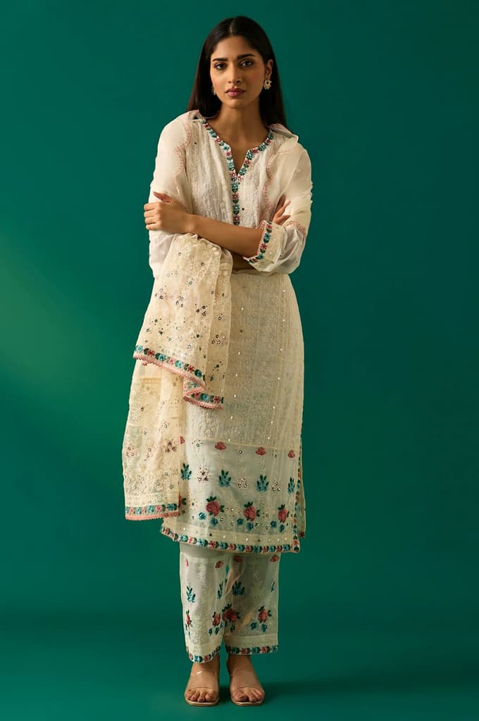 Off-White Embroidered Straight Kurta with Straight Pant and Dupatta Set — XS