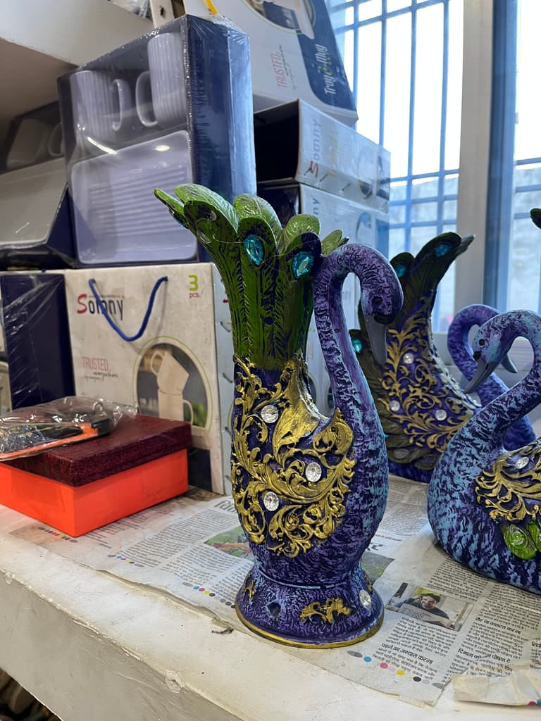 Swan Statue | Decorative | Ceramic | Green and Gold