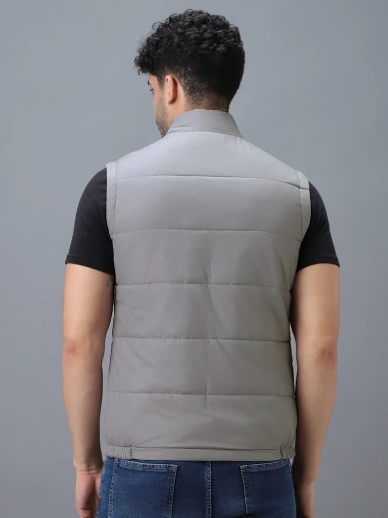 Men's Light Grey Sleeveless Zippered Puffer Jacket — photo 3