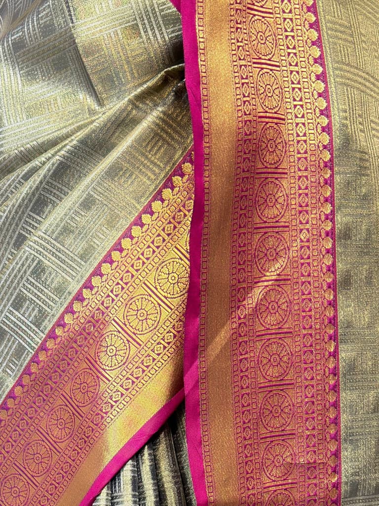 MIMOSA Women's Woven Design Kanjivaram Style Art Silk Saree with Blouse Piece - Navy Blue (SA00001522NVFREE) — photo 6