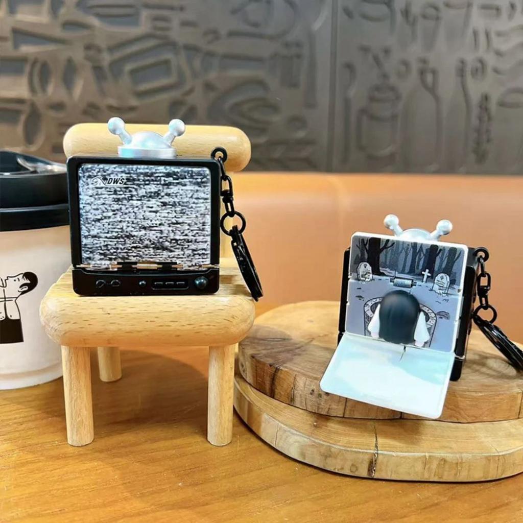 Jump Scare Box Keychain – Mini Stress Relief Surprise Toy — photo 4