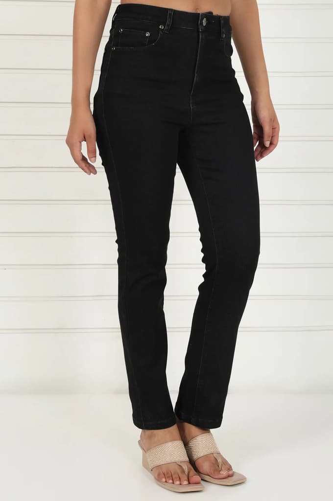 Black Denim Lycra Mid Rise Ankle Length Straight Pant with YKK Zipper — photo 5
