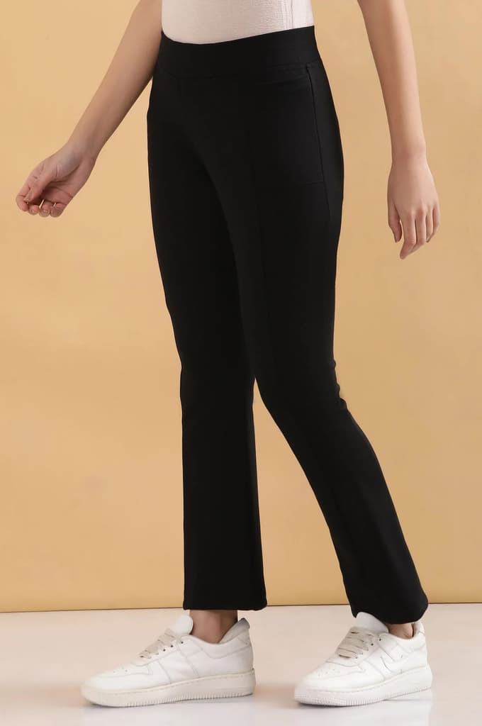 Black Solid Flared Pants With Elasticated Waist — photo 4