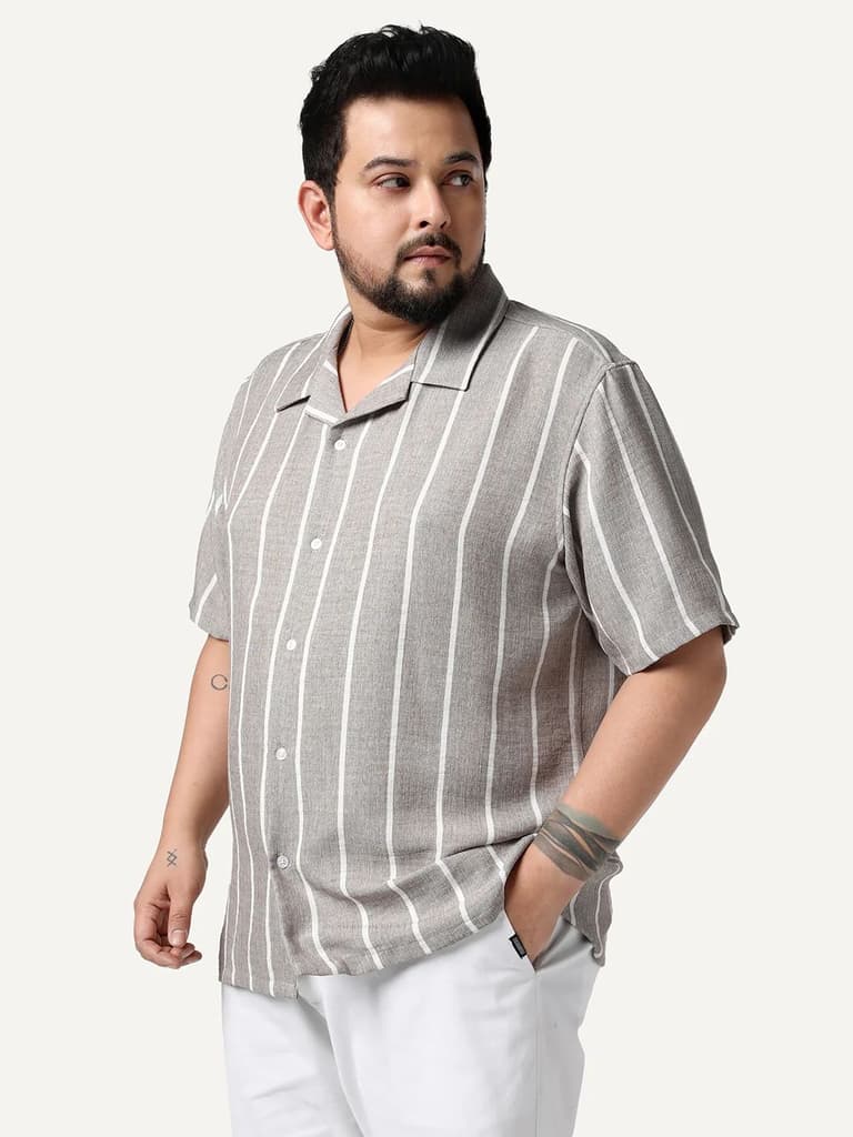 Plus Men's Grey Cotton Half Sleeve Relaxed Fit Linen Striped Shirt with Cuban Collar — photo 2