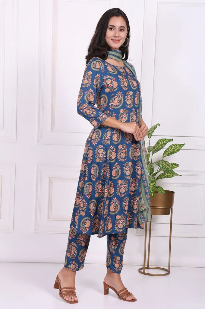 Blue Floral Printed Straight Kurta, Pants and Dupatta Set — photo 6