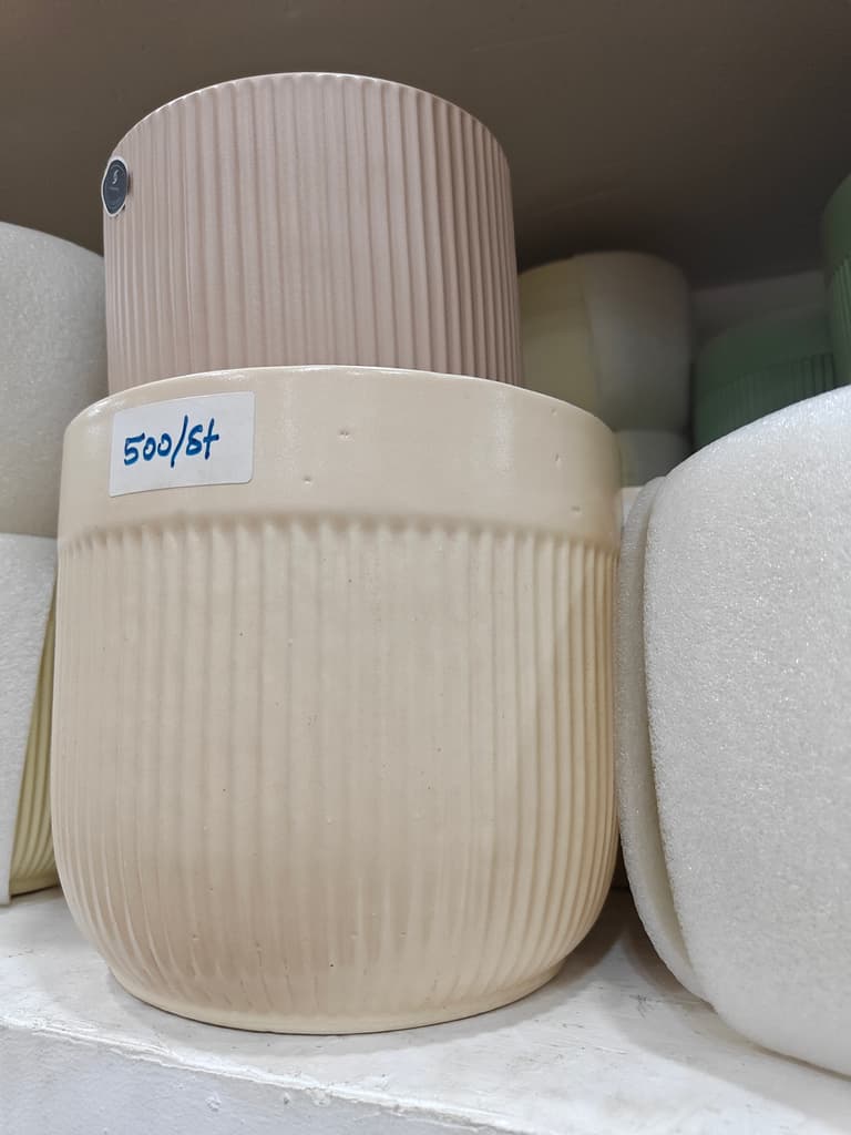 500ml White Vase | Ceramic | White | Decorative