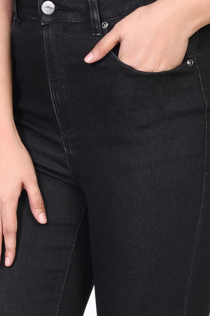 Black Solid Straight-Leg Denim Jeans with YKK Zipper — photo 5