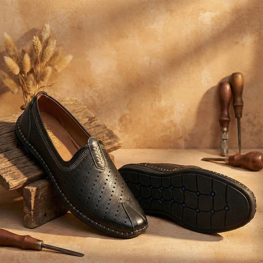 Fortune BMR-13E Black Casual Non Lacing Juttis for Men By Liberty — photo 2
