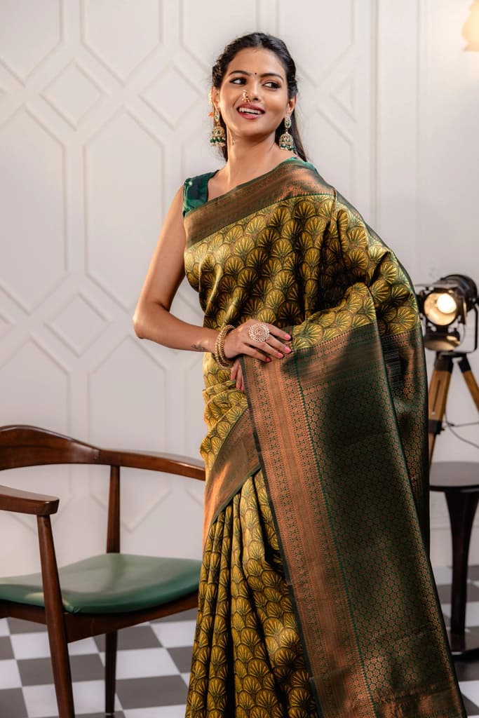 Mimosa Women's Woven Design Kanjivaram Style Art Silk Saree With Blouse Piece : SA00001790YLWFREE — photo 3