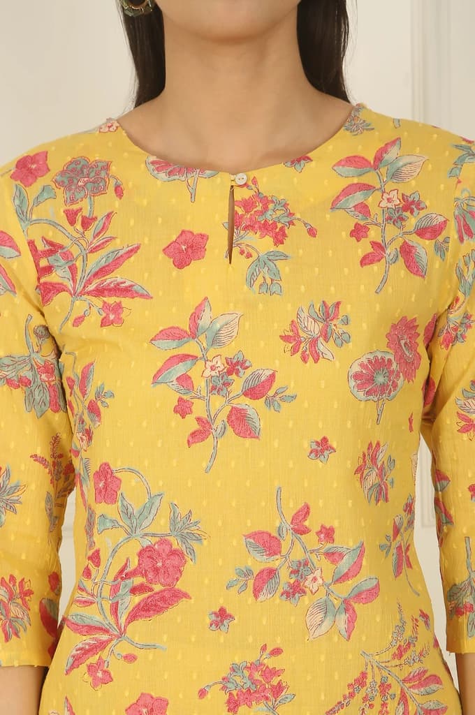 Yellow Floral Printed Swiss Dot Cotton Straight Kurta and Pants Co-ord Set — photo 4