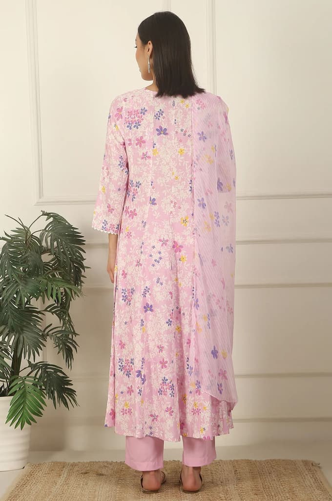 Pink Floral Printed Flared Rayon Kurta, Pants and Dupatta Set — photo 6