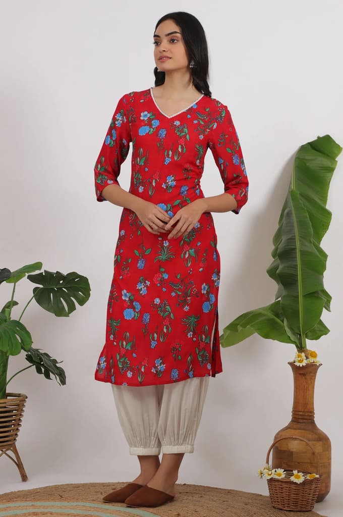 Red Bold Floral Printed Modal Straight Kurta — photo 5