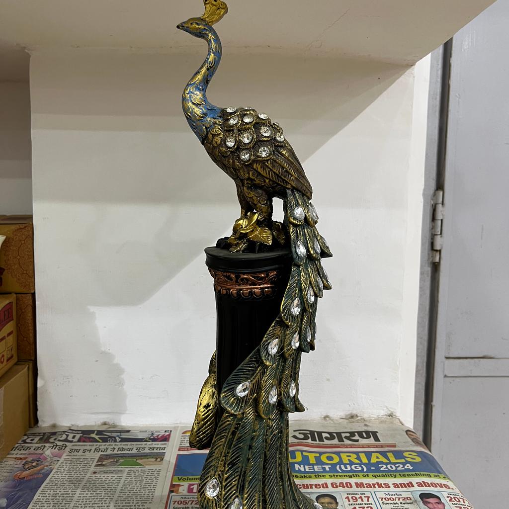 Golden Peacock Feather Statue | Decorative | Gold | Peacock Feather