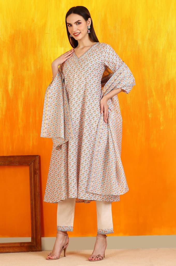 Off-White Floral Printed Pure Cotton Flared Kurta, Pants and Dupatta Set — photo 2