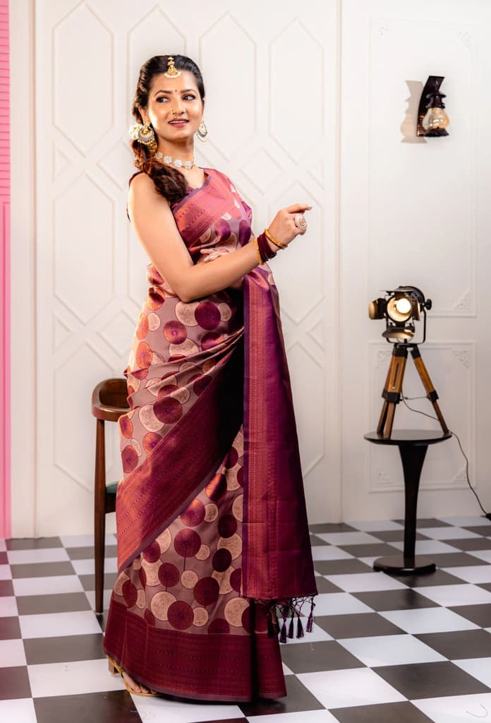 Mimosa Women's Woven Design Kanjivaram Style Art Silk Saree With Blouse Piece : SA00001789MJFREE — photo 2