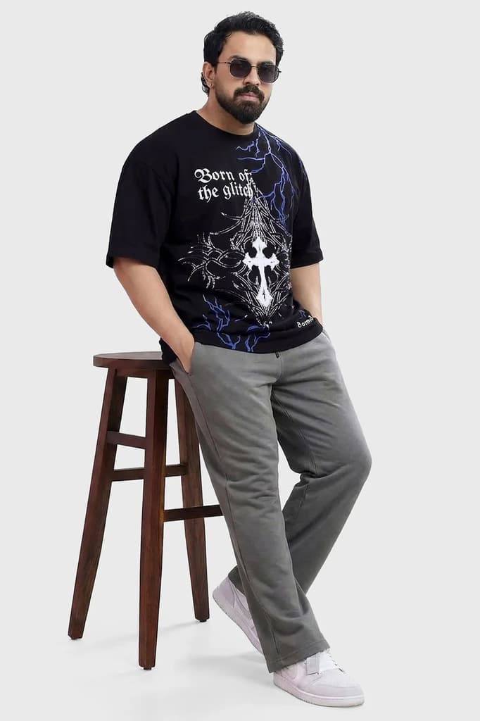 Born Of The Glitch Oversized T-shirt Black — photo 4