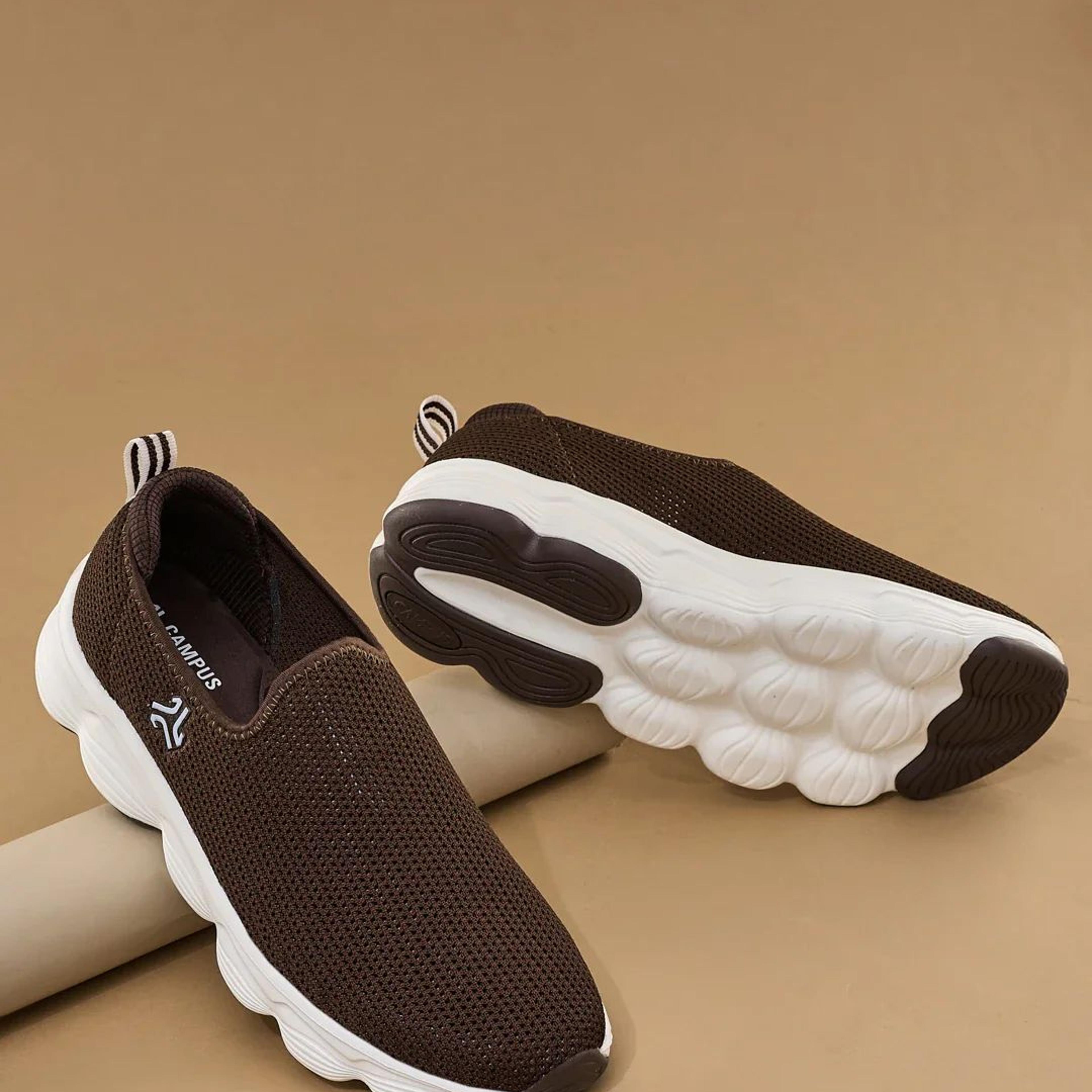 STRIVE Brown Men's Walking Shoes