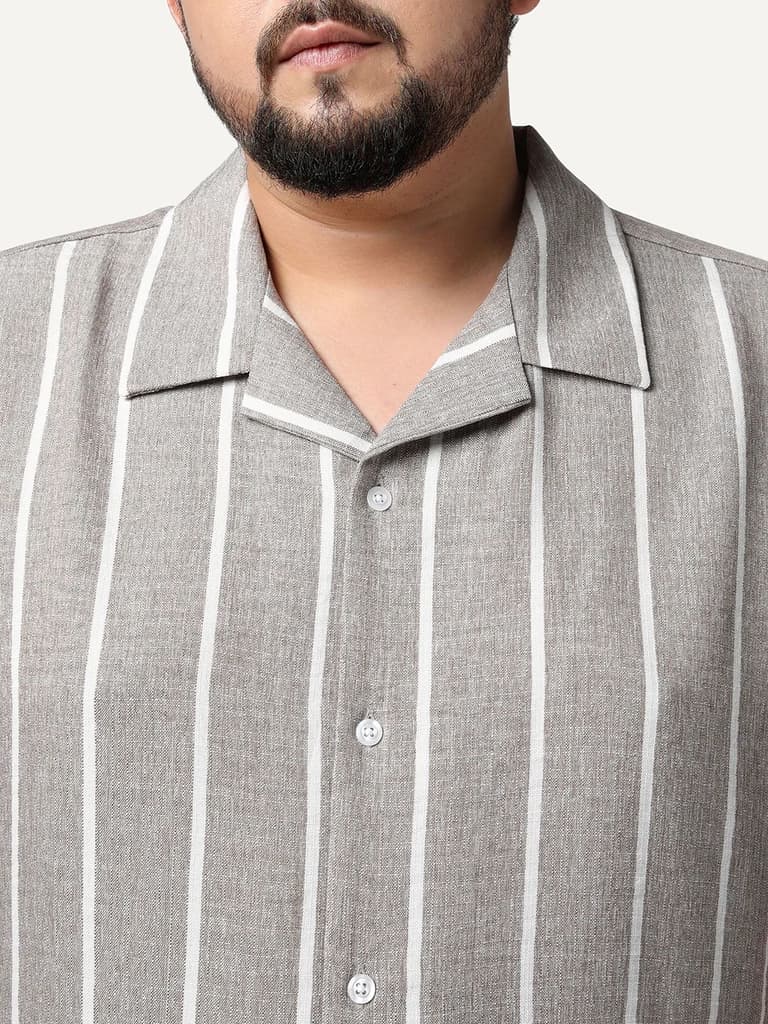 Plus Men's Grey Cotton Half Sleeve Relaxed Fit Linen Striped Shirt with Cuban Collar — photo 5