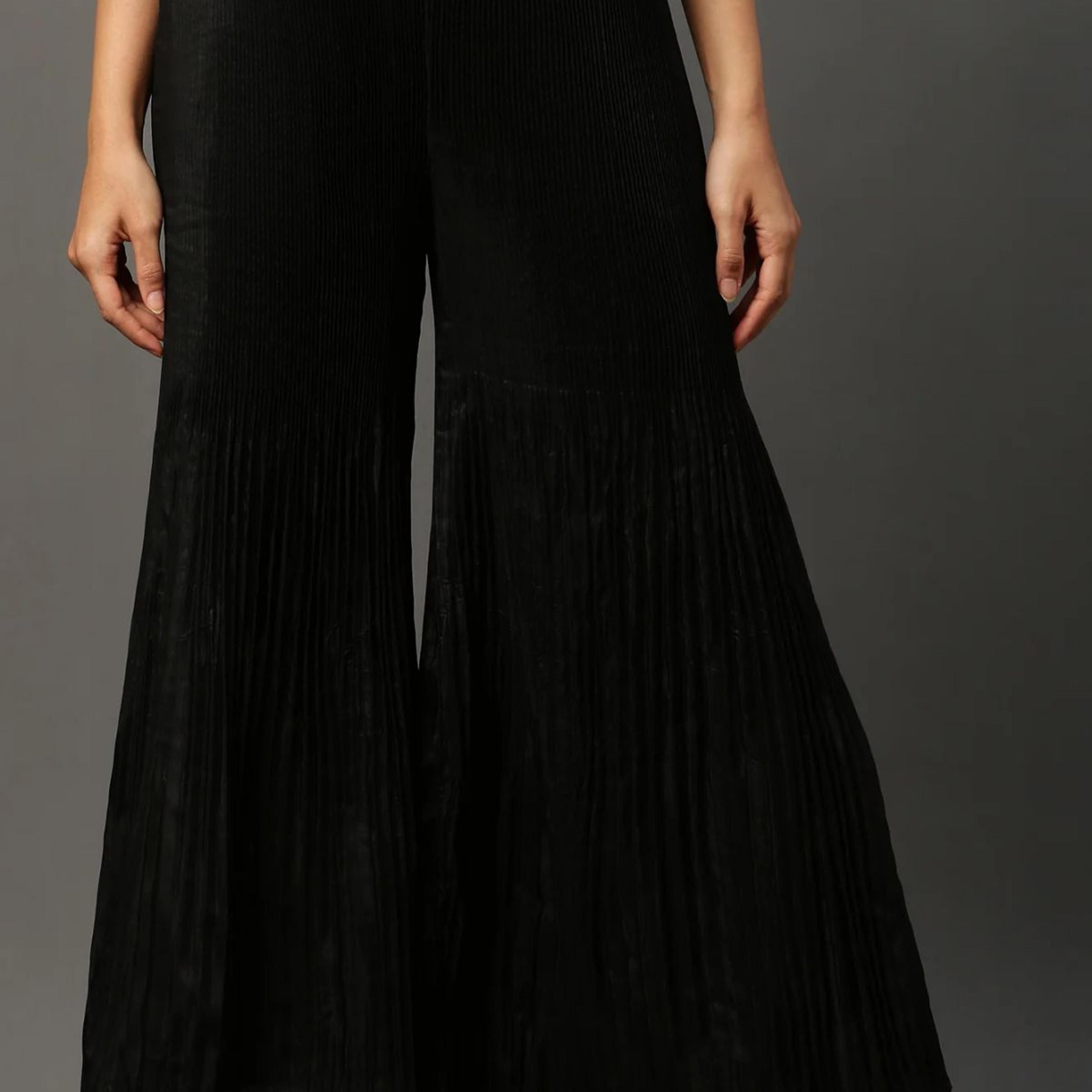 Black Solid Flared Woven Sharara With Pleats